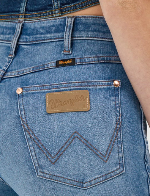 Wrangler x Lainey Wilson Boot Huggers