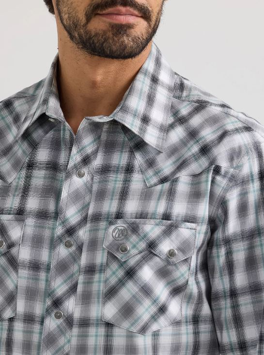 Wrangler Men's Long Sleeve Retro Modern Fit Shirt